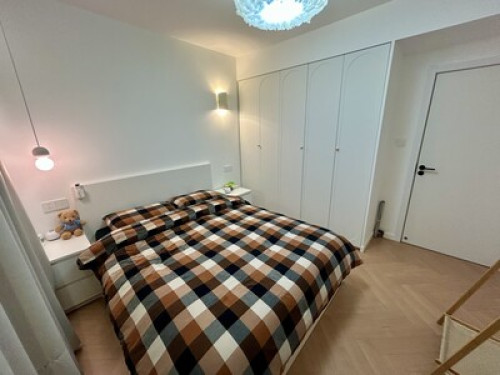 Peaceful Room in Modern Shared Home