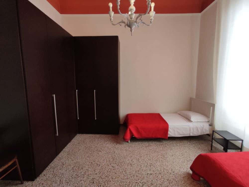 Stanza condivisa inVia del Bronzino