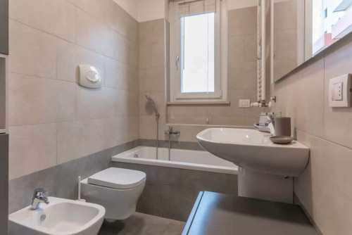 Appartamento colorato in zona Cenisio