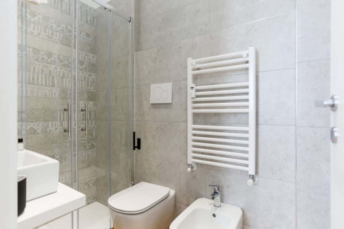 Ampio trilocale vicino alla Stazione Centrale