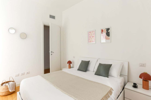 Ampio trilocale vicino alla Stazione Centrale