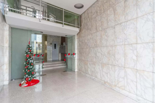 Luminoso trilocale in Piazzale Loreto