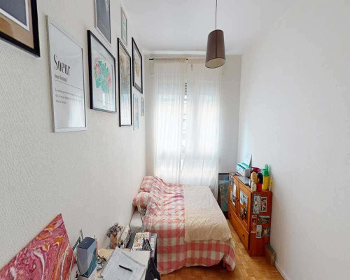 Chambre dans le rue de la metallurgie