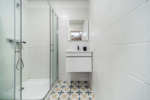 Complete apartment with terrace, in Bonfim