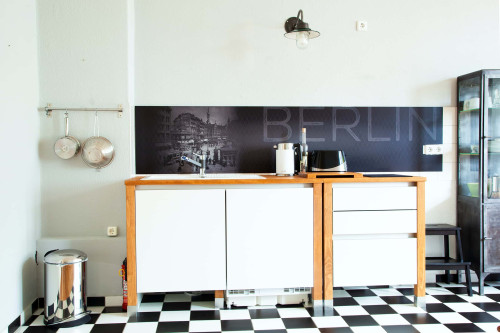 823 | Charming apartment right on Görlitzer Park in Kruezberg