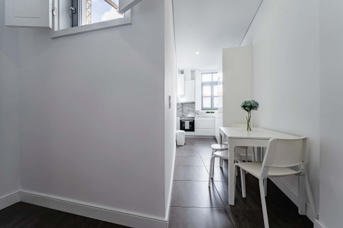 1 bedroom apartment, with kitchen, living room, balcony, cozy and fully equipped  - Gallery -  3