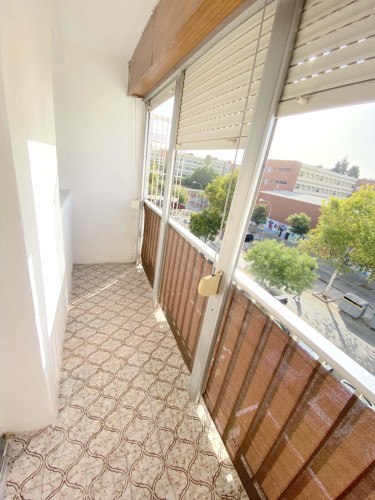 Premium room near CENTER with PRIVATE TERRACE, A/C in apart., double bed, TV 32", lock door. WIFI incl. - Gallery - 8