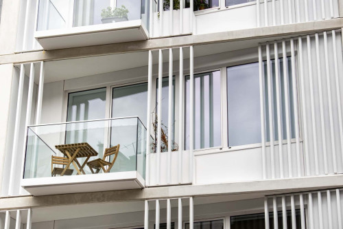 1 bedroom apartment, with kitchen, living room and balcony, cozy and equiped