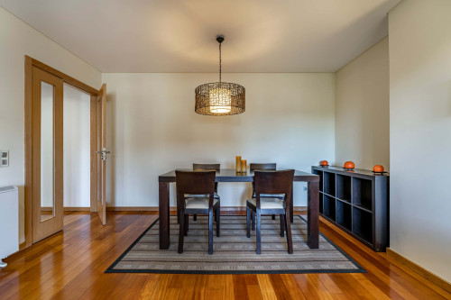 1 bedroom apartment,with kitchen, living room, garage and balcony, fully equiped