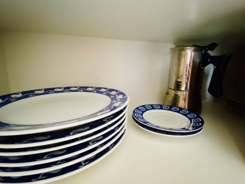 Bright 2-bedroom apartment in quiet location near university hospital and science campus