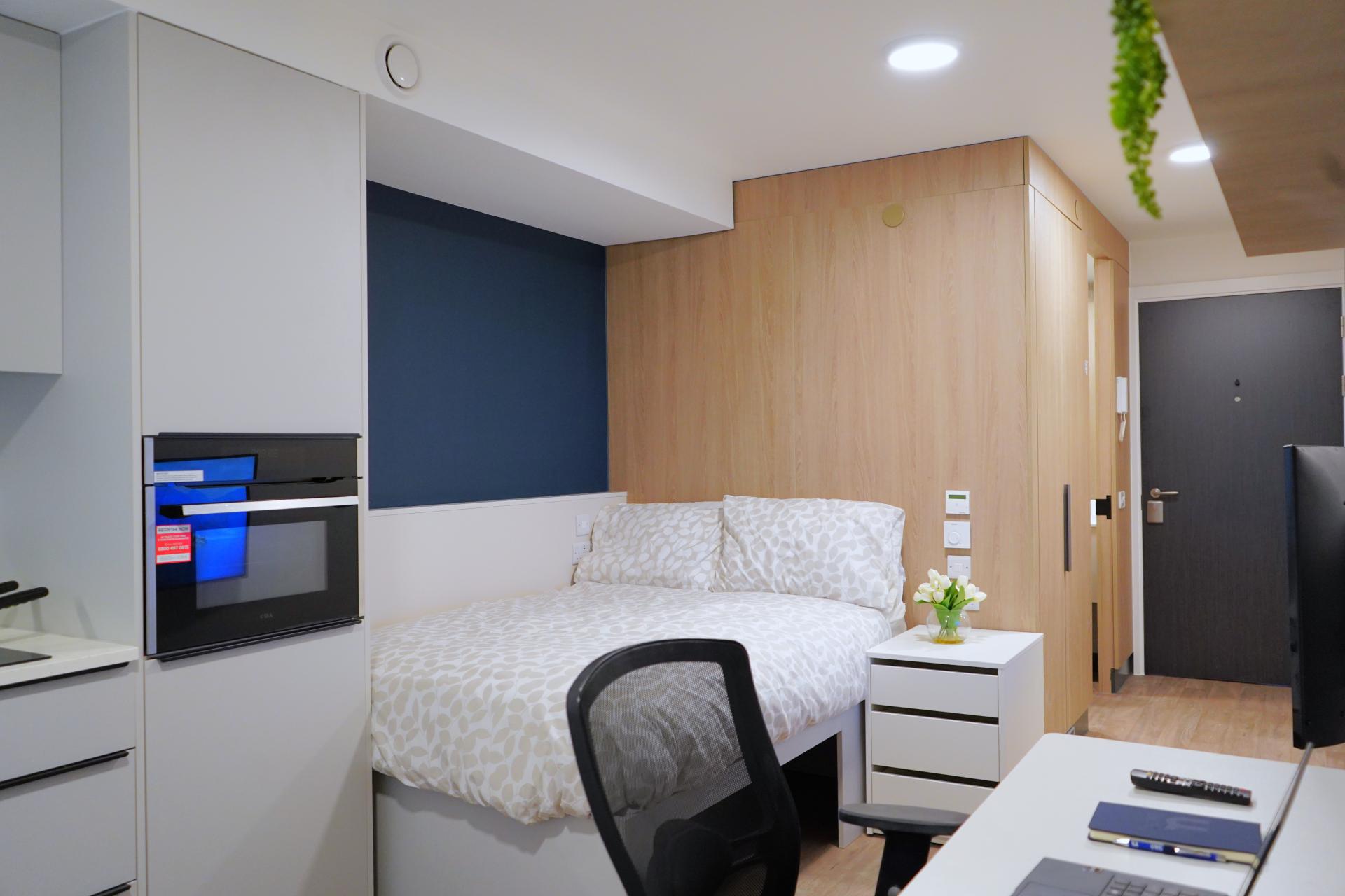  Premium Plus  -  Castle Way  - Gallery -  16