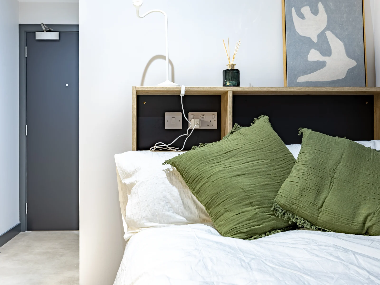  Classic Plus En Suite  -  Biscuit Factory  - Gallery -  1