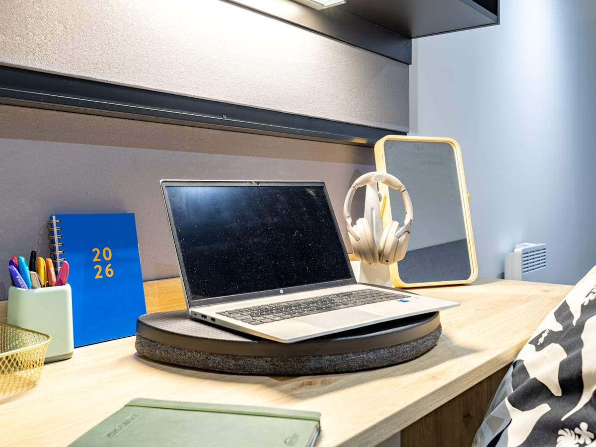  Premium Plus En Suite  -  Biscuit Factory  - Gallery -  2