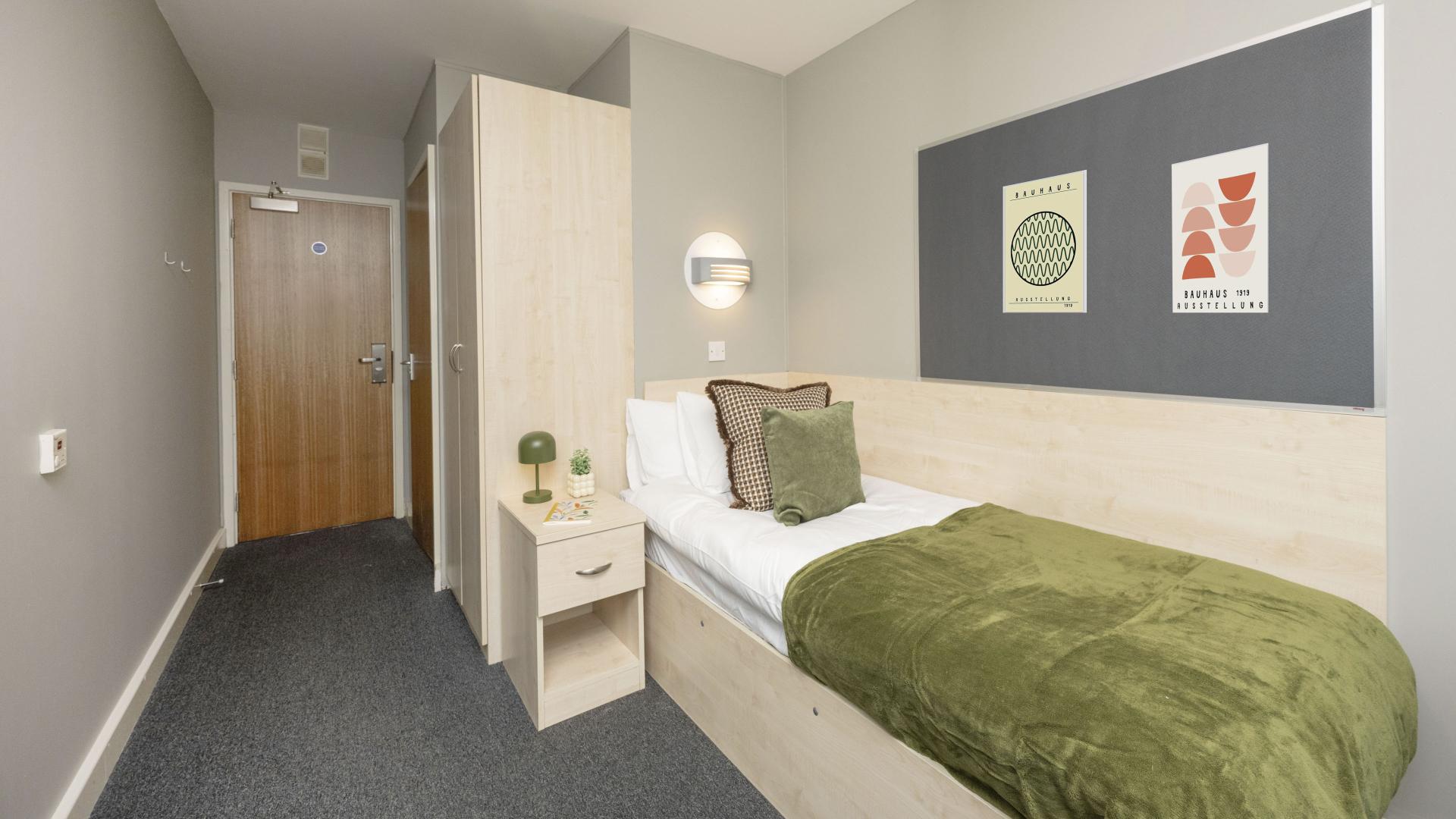Classic En-Suite - 6