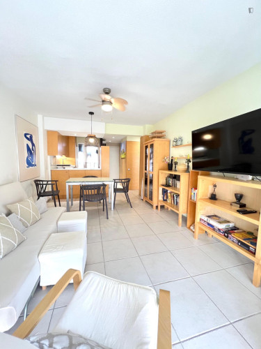 Irresistible 2 Bedroom Apartment with a balcony in front of Mutxavista Beach