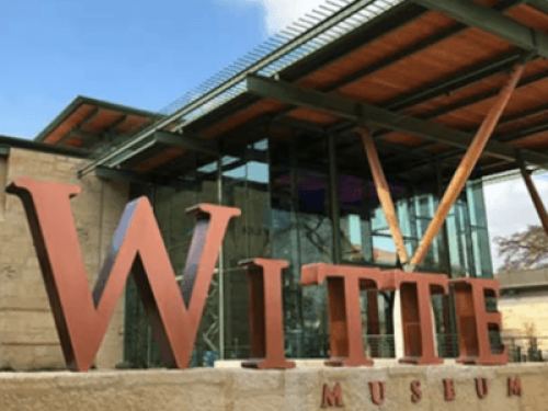 Walk to Parks, Pubs, & Great Eats! - Gallery - 9