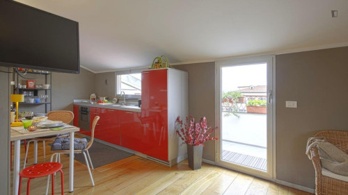 Very neat 1 bedroom apartment near Firenze Statuto station