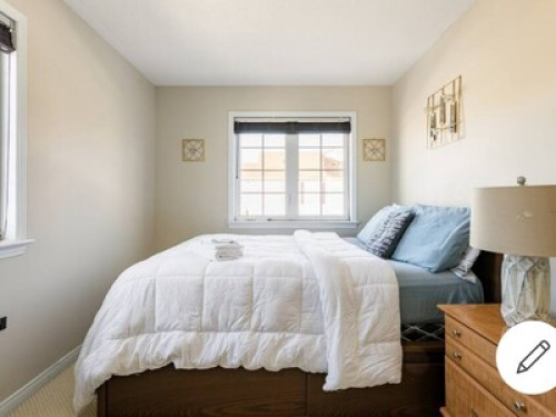 Mannys Place - Gallery - 13