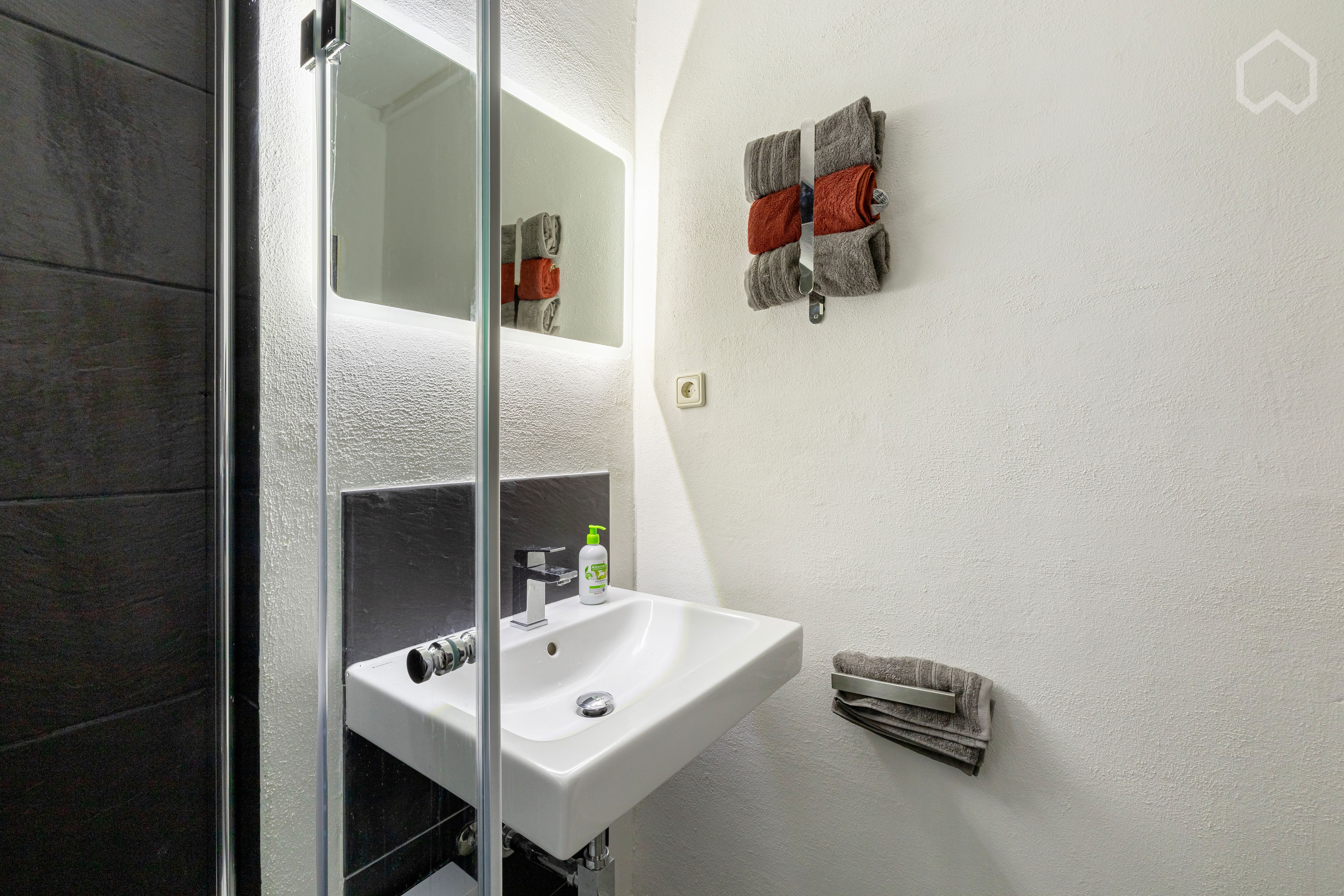 Maisonette In The Middle Of Cologne - Refrath, With A View Of The Cologne DOM And KVB Line 1 To The - 8
