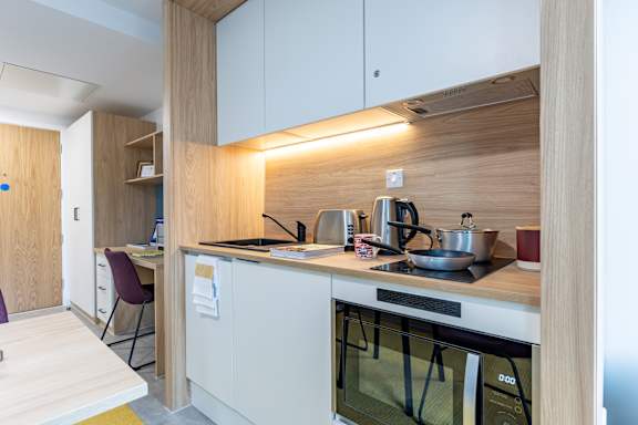  Penthouse Skyline Studio  -  Venti House, Stratford  - Gallery -  4