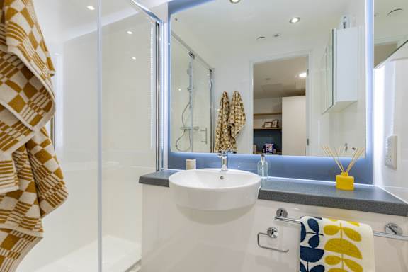  Superior Plus Skyline Studio  -  Venti House, Stratford  - Gallery -  4