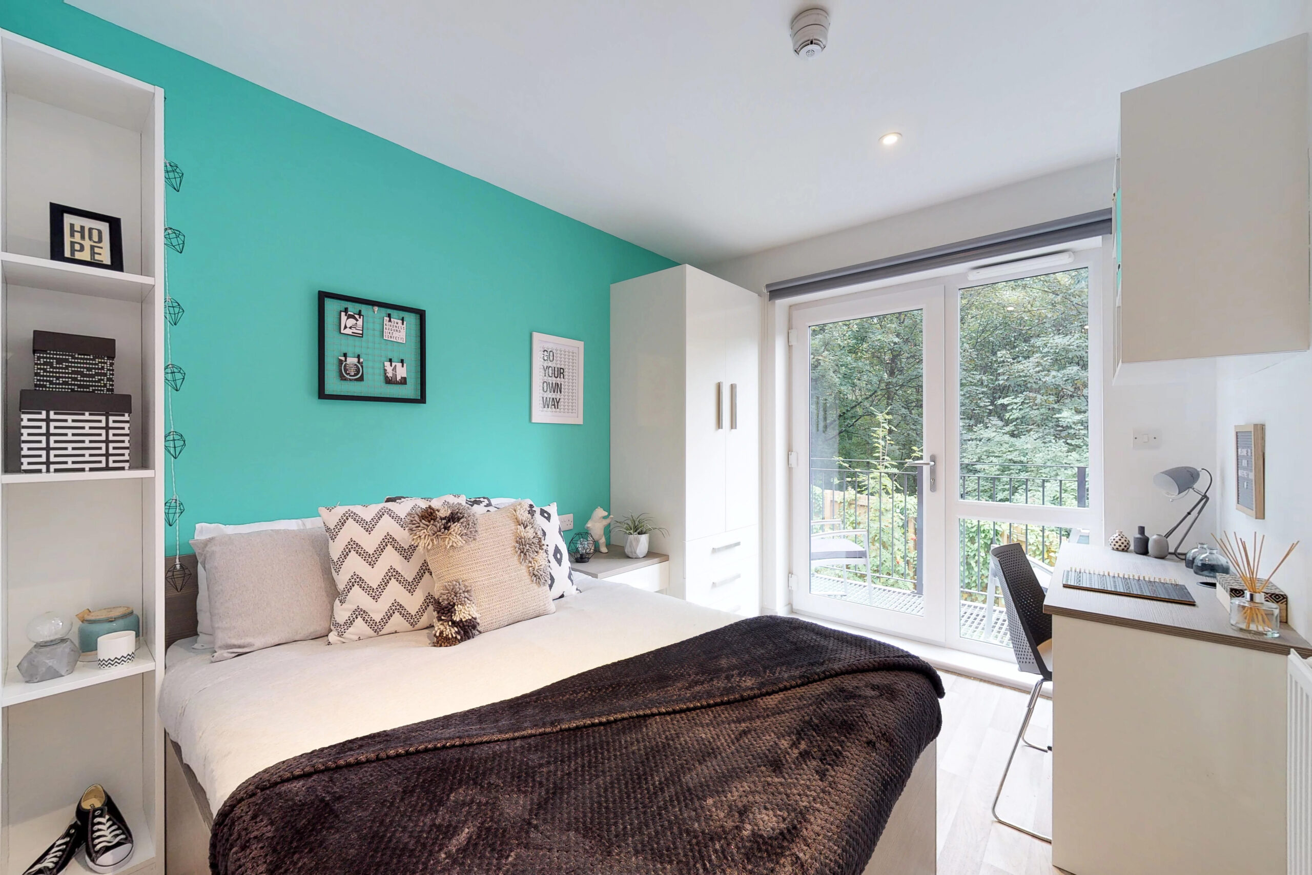 Deluxe En-Suite - 3