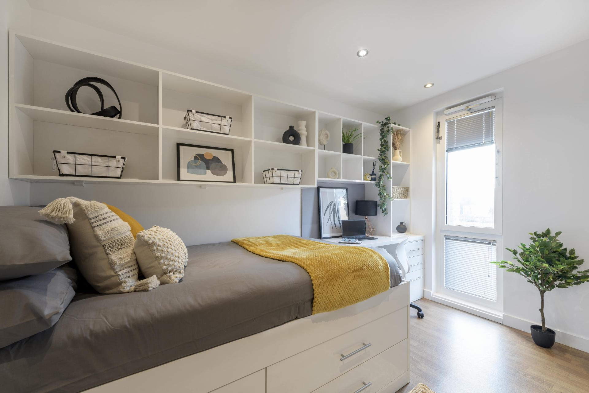 Prm En 7 Bed Apt - 2