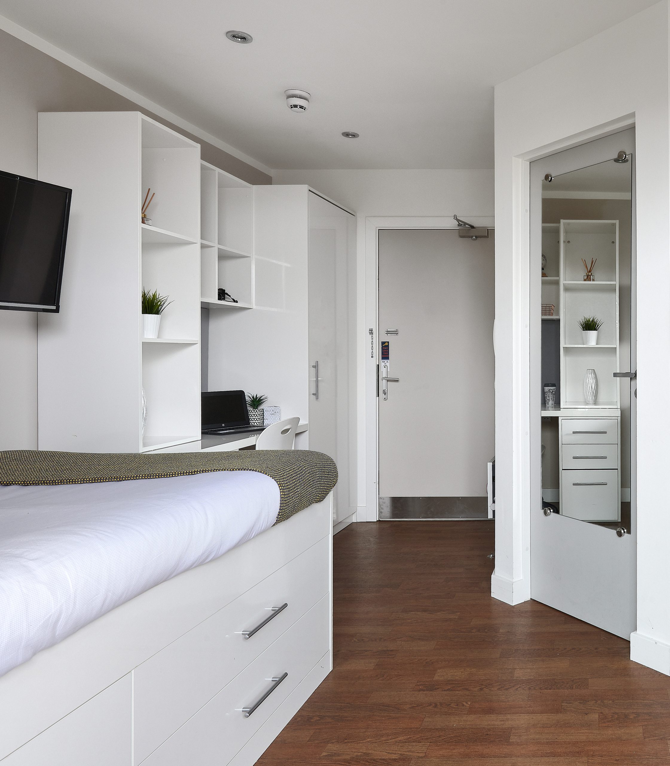  Penthouse Studio  -  Hope Street  - Gallery -  1