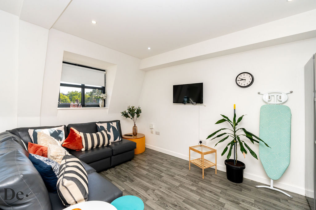  Classic En-Suite  -  Castle Hill  - Gallery -  2
