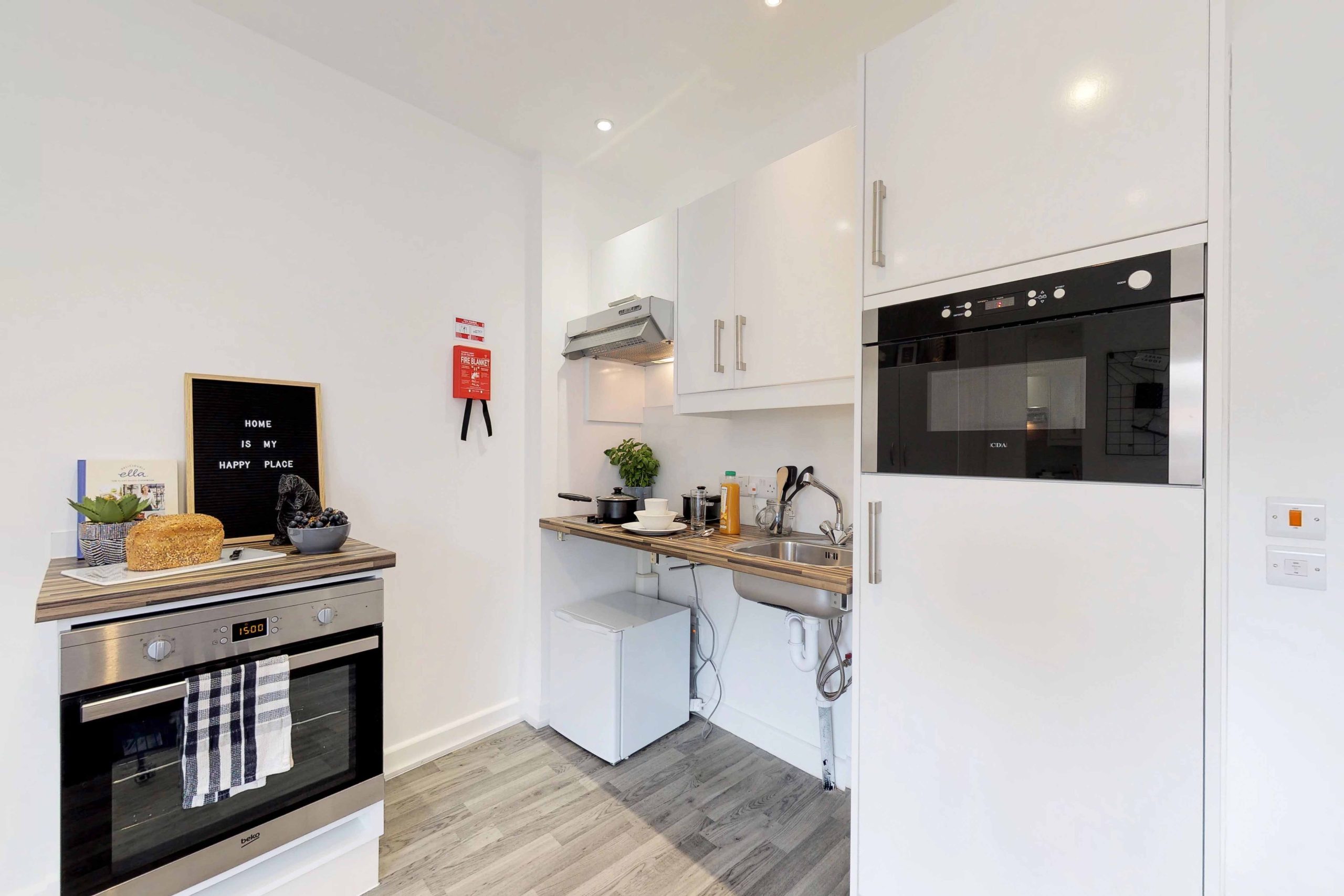 Deluxe Studio - Castle Hill - Gallery - 2