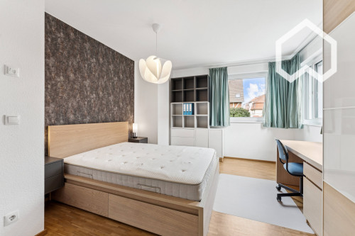 Bright, cute loft in Göttingen