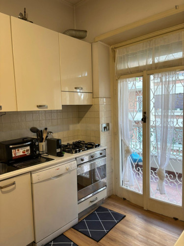 Double bedroom, with private bathroom and balcony, in 3-bedroom apartment