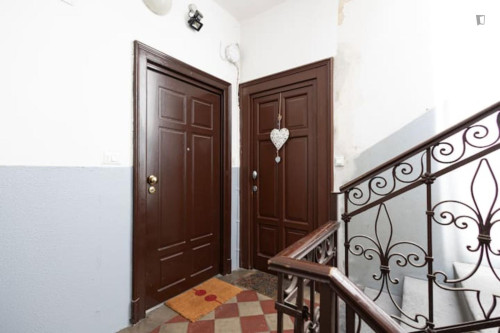 Colourful 1-bedroom lofted flat in Zona Padova