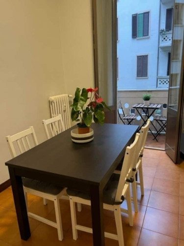 Welcoming 2-bedroom apartment near the Istria metro