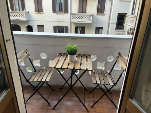 Welcoming 2-bedroom apartment near the Istria metro