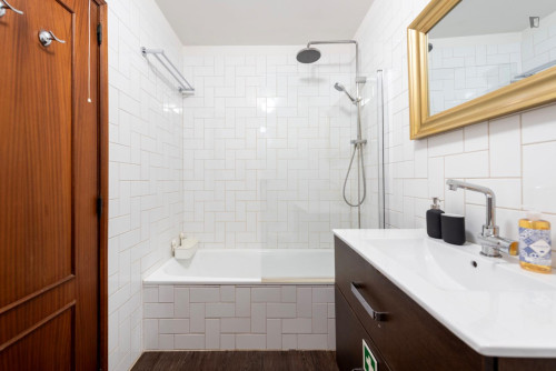 Bright 1 bedroom apartment near Vila Nova de Gaia train station - Gallery - 14