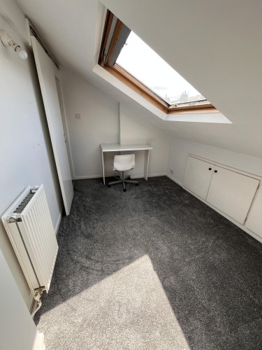 8-trelawn-terrace-leeds-135229539020251113082551AM