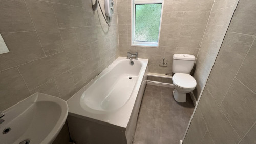 8-trelawn-terrace-leeds-208812172320251113082550AM