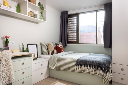Hawthorne House - Rooms