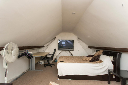 Superb triple bedroom located in green Barkingside - Gallery - 10