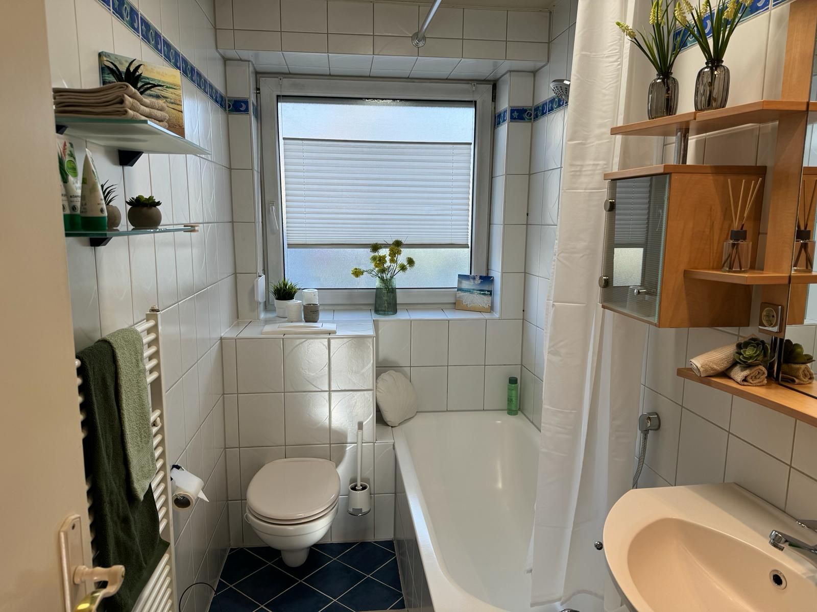 TOP! Renovated Ground Floor Apartment Including Wi-Fi! Great Garden Apartment. - 12