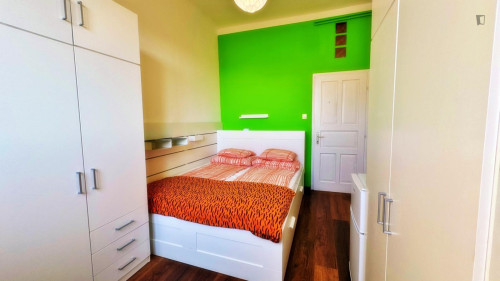 542 - Neat double bedroom near Boráros tér station