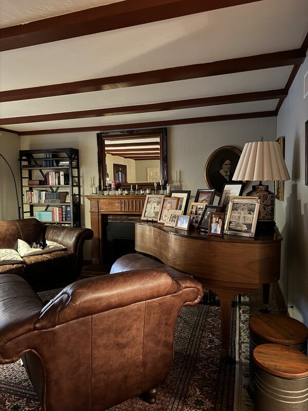  Queen Bed Suite  -  Private Entire Upper Level Suite  - Gallery -  4