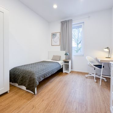 Room - New! Exclusive 5-Person Shared Apartment in Heidelberg – First-Time Rental - Gallery - 1