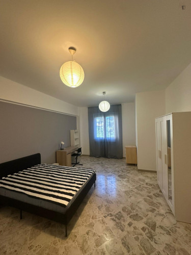 Big double bedroom near the Quintino Sella train station