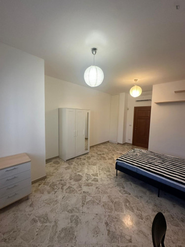 Big double bedroom near the Quintino Sella train station