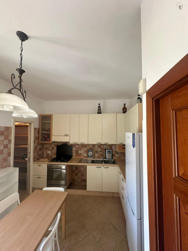 Big double bedroom near the Quintino Sella train station  - Gallery -  5