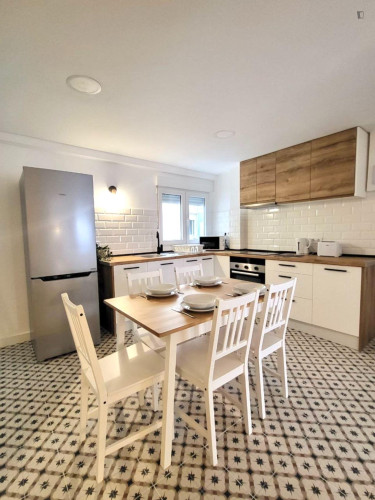 Lovely single bedroom in Sant Blai