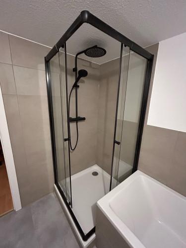 Renovated 4-room apartment with kitchen, bathroom, 8 beds and roof terrace – ideal for employee accommodation - Gallery - 31