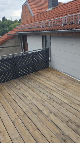 Renovated 4-room apartment with kitchen, bathroom, 8 beds and roof terrace – ideal for employee accommodation - Gallery - 10